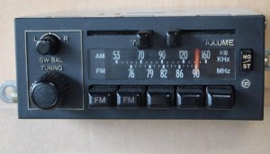 1024px-Car_Radio_of_Analog_Era